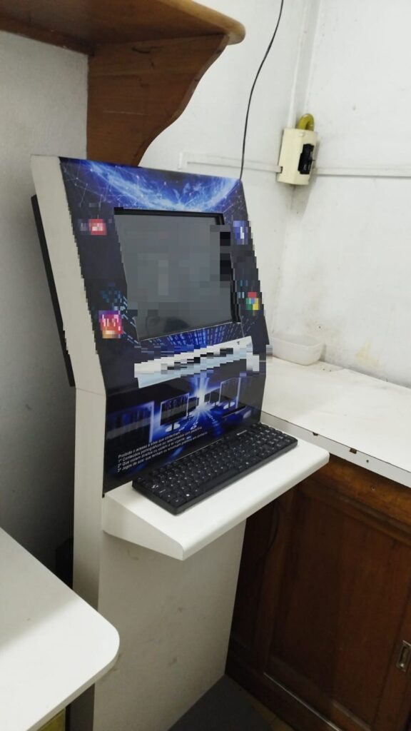 MAQUINA DE JOGOS
