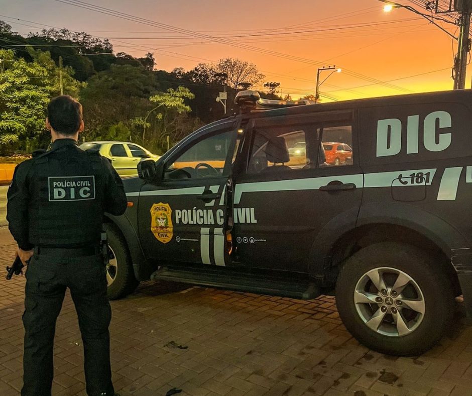 fim de tarde viatura da DIC e Policia da DIC
